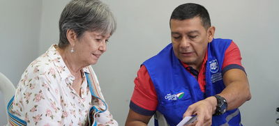 Cale&ntilde;os cumplen con tranquilidad sus obligaciones tributarias