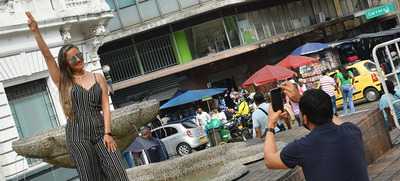 Plaza de Cayzedo, &iacute;cono cale&ntilde;o que enamora a propios y visitantes