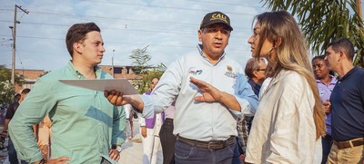 Secretar&iacute;a del Deporte prepara su mural multicolor en el Bulevar de Oriente