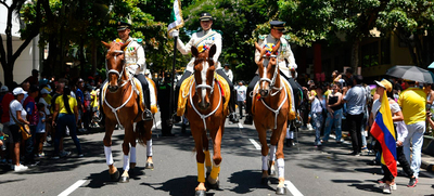 Con gran desfile de las Fuerzas militares se conmemoraron 213 a&ntilde;os de&nbsp;independencia