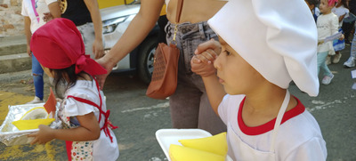 En la comuna 20, las ni&ntilde;as y los ni&ntilde;os festejaron el cumplea&ntilde;os de Cali
