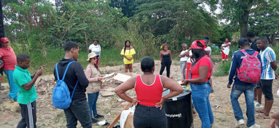 Dagma contin&uacute;a entregando insumos en huertas urbanas de Cali