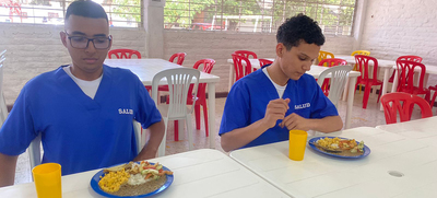 Estudiantes de las modalidades de especializaci&oacute;n del INEM tendr&aacute;n alimentaci&oacute;n en jornada &uacute;nica