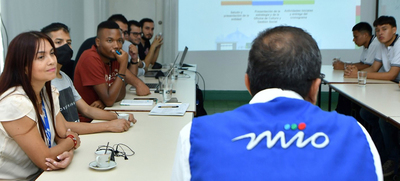 Administraci&oacute;n Distrital entregar&aacute; certificado a 35 cale&ntilde;os formados en conducci&oacute;n de veh&iacute;culos de servicio p&uacute;blico