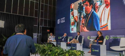 Gobierno Nacional ratifica lucha contra las drogas il&iacute;citas y apoyo a los cultivadores campesinos