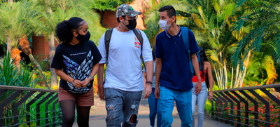 Becarios de Todas y Todos a Estudiar alcanzaron altos promedios en sus universidades
