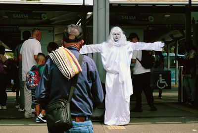 Inundada de Cristos, as&iacute; amaneci&oacute; Cali