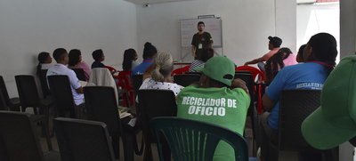 Recicladores del suroccidente colombiano abordaron sus problem&aacute;ticas