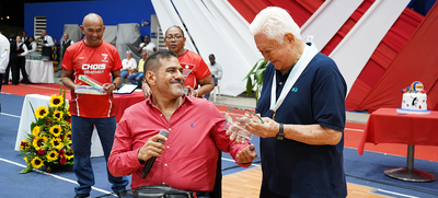 Secretar&iacute;a del Deporte acompa&ntilde;&oacute; el emotivo homenaje a Francisco Chois, leyenda viva del voleibol colombiano