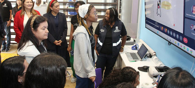 Cali celebra y fortalece el conocimiento de las ni&ntilde;as y mujeres en Tecnolog&iacute;as de la Informaci&oacute;n y las Comunicaciones