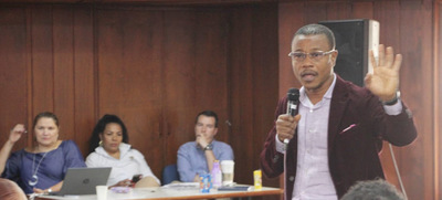 La Secretar&iacute;a de Educaci&oacute;n Distrital vincula m&aacute;s de setenta profesionales de apoyo pedag&oacute;gico para apoyar los estudiantes con discapacidad y talentos especiales