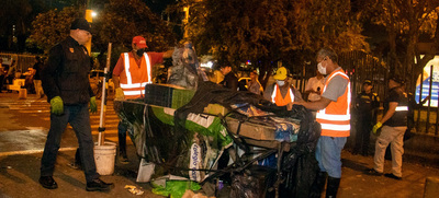 Fue recuperado espacio p&uacute;blico en estaci&oacute;n Universidades del MIO: elementos ubicados sin autorizaci&oacute;n imped&iacute;an movilizaci&oacute;n de  pasajeros
