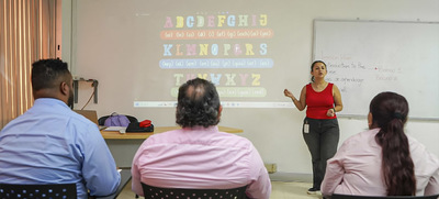 Avanzan las capacitaciones en biling&uuml;ismo para taxistas y personal del sector gastron&oacute;mico para la COP16