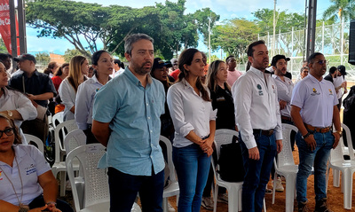 Secretar&iacute;a de Vivienda atiende a m&aacute;s de 500 cale&ntilde;os en Feria de Servicios de la comuna 14