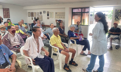 Cuidando a quienes nos cuidaron: entrega de m&aacute;s de 200 kits de aseo en el Hospital Geri&aacute;trico de San Miguel