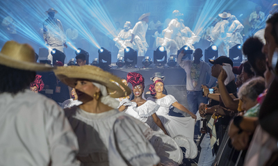 La IUIPC te pone a gozar en el Petronio