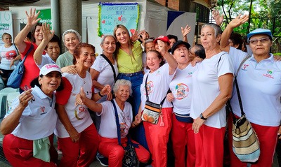 La Red de Salud de Ladera, celebra D&iacute;a Nacional del Adulto Mayor