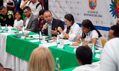Con compromisos contundentes, 31 ni&ntilde;os y ni&ntilde;as migrantes y v&iacute;ctimas del conflicto armado gobernaron como el Primer Gabinete Distrital Infantil