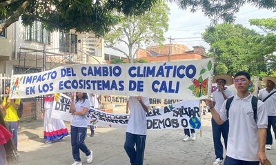 Con un desfile biodiverso la Instituci&oacute;n Educativa Oficial Agust&iacute;n Nieto Caballero celebr&oacute; la Semana Cultural y Ambiental