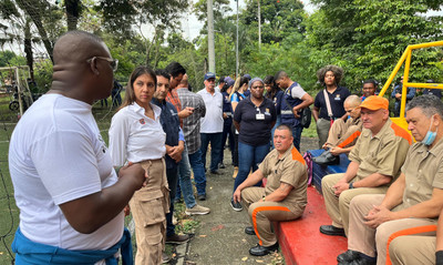 20 reclusos de Villahermosa embellecieron a Cali durante jornada de resocializaci&oacute;n