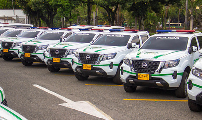 Alcald&iacute;a de Cali sigue reforzando las capacidades de la Polic&iacute;a Metropolitana: se entregaron siete camionetas para la operatividad