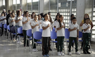 A finales de enero, cerca de 153.000 estudiantes regresan a clases