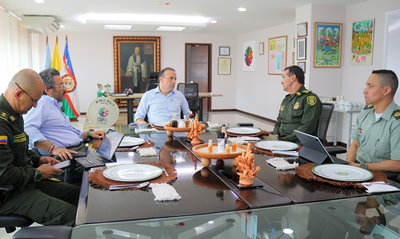 Director general de la Polic&iacute;a respalda trabajo por la seguridad de Cali que lidera el alcalde Eder