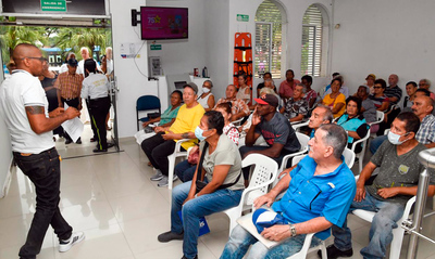 Personas mayores pueden realizar sus tr&aacute;mites en el Centro de Atenci&oacute;n, ubicado en El Bosque