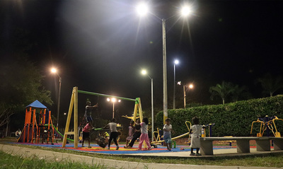 &iexcl;Recuperada la iluminaci&oacute;n de 5 cuadras en el Barrio Pizamos I! Ahora cuenta con nuevas luminarias LED que garantizan mayor seguridad en el oriente de Cali