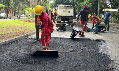 Alcald&iacute;a de Cali destina m&aacute;s de 15.000 millones de pesos para comprar los mejores suministros y seguir recuperando la malla vial de Cali