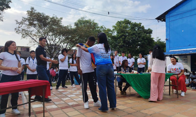Liderazgo estudiantil toma posesi&oacute;n en la IEO Bartolom&eacute; Loboguerrero