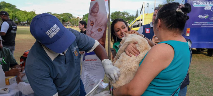 Salud P&uacute;blica activ&oacute; su portafolio de servicios durante &lsquo;Gobierno al barrio&rsquo; en El Guabal