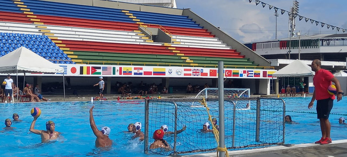 Waterpolo nacional nad&oacute; a sus anchas en las piscinas Hernando Botero O&rsquo;byrne