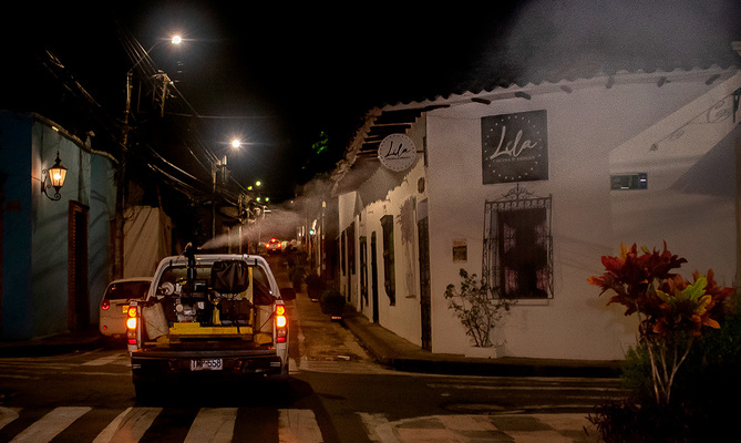 Cali intensifica fumigaciones en nueve comunas para combatir el dengue