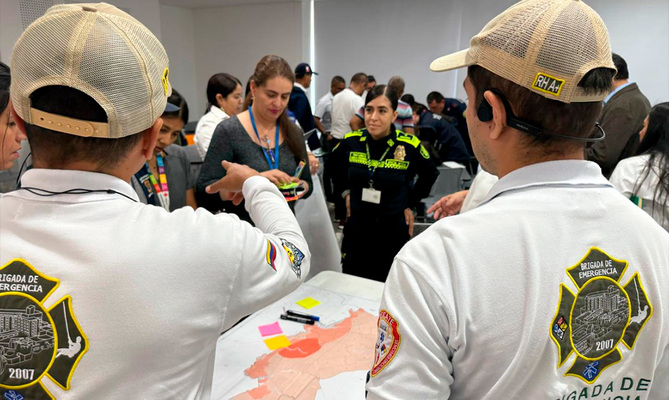 Secretar&iacute;a de Salud de Cali se prepara para la COP16: la OPS capacit&oacute; a funcionarios en atenci&oacute;n de emergencias
