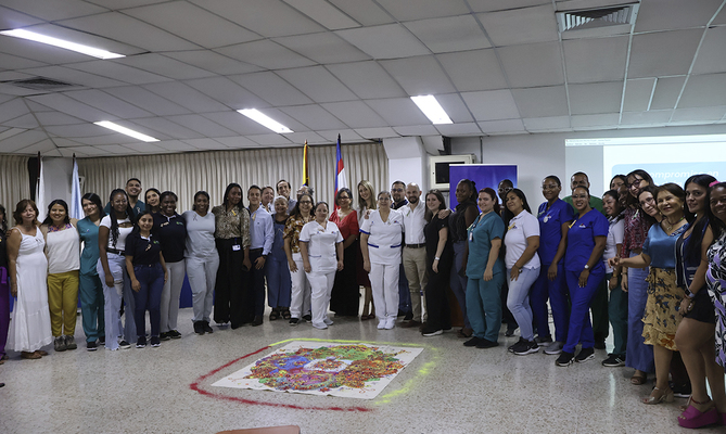 Partos desde el respeto cultural es el prop&oacute;sito de alianza internacional entre hospital de Alemania y la ESE Ladera de Cali