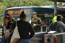 Autoridades realizan operativos de control en las estaciones del MIO