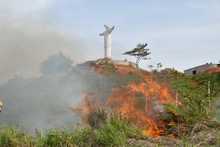 Alcald&iacute;a ofrece hasta $5 millones para capturar a responsables de incendios en &aacute;reas protegidas y en bienes p&uacute;blicos o privados 