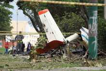 Autoridades inician investigaci&oacute;n tras siniestro a&eacute;reo en el barrio Jorge Isaacs de Cali