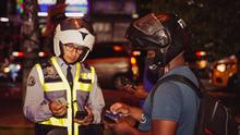Con nuevo decreto, la Alcald&iacute;a de Cali proh&iacute;be la circulaci&oacute;n de motocicletas con parrillero hombre