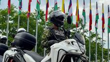 Se fortalecen las capacidades del Ej&eacute;rcito y la Fuerza A&eacute;rea: Alcald&iacute;a de Cali entreg&oacute; 24 motocicletas   