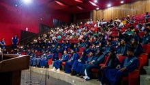 56 j&oacute;venes de &lsquo;En La Buena&rsquo;, el programa de prevenci&oacute;n de violencia de la Alcald&iacute;a de Cali, se graduaron como bachilleres