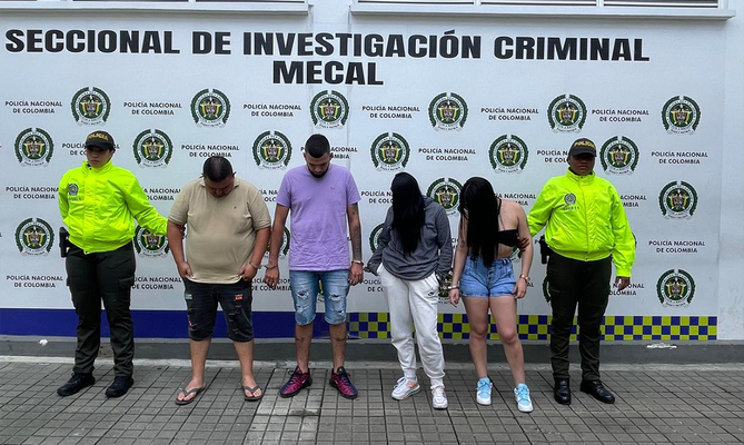 Con dos carteles, Alcald&iacute;a de Cali y Polic&iacute;a Metropolitana buscan identificar y ubicar a responsables de hurtos a comercio, motocicletas y automotores