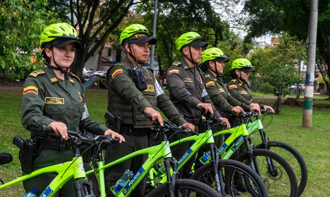 Tras un mes del &lsquo;Plan Parques Seguros&rsquo;, Alcald&iacute;a de Cali y Polic&iacute;a Metropolitana buscan extender la estrategia a m&aacute;s entornos de la ciudad
