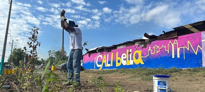 Alcald&iacute;a de Cali, Uaesp y ciudadan&iacute;a, recuperan un punto cr&iacute;tico en la comuna 11