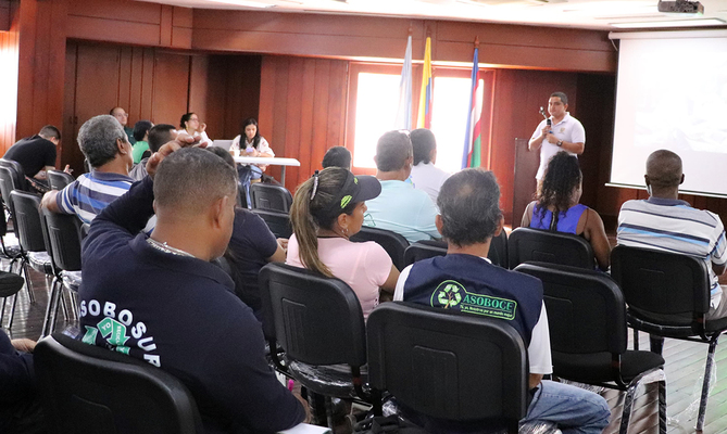 Alcald&iacute;a lidera actualizaci&oacute;n de la Pol&iacute;tica P&uacute;blica de Inclusi&oacute;n de  Recicladores de Oficio