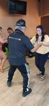 Delegaci&oacute;n de Haw&aacute;i fue recibida en Cali con show de salsa