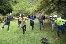 Secretaria de Turismo de Cali recorri&oacute; comuna 1 con habitantes y gu&iacute;as tur&iacute;sticos para impulsar ruta del Ecoparque de la Vida