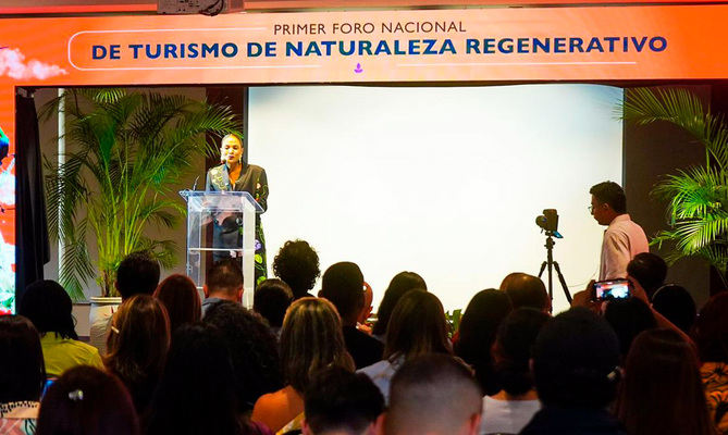 Cali lanz&oacute; su Primer Foro Nacional de Turismo de Naturaleza Regenerativo con asistencia masiva de expertos y empresarios
