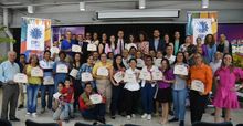 Taxistas y periodistas de Cali se graduaron como EmbajaCOP para ayudar a turistas y visitantes en la COP16